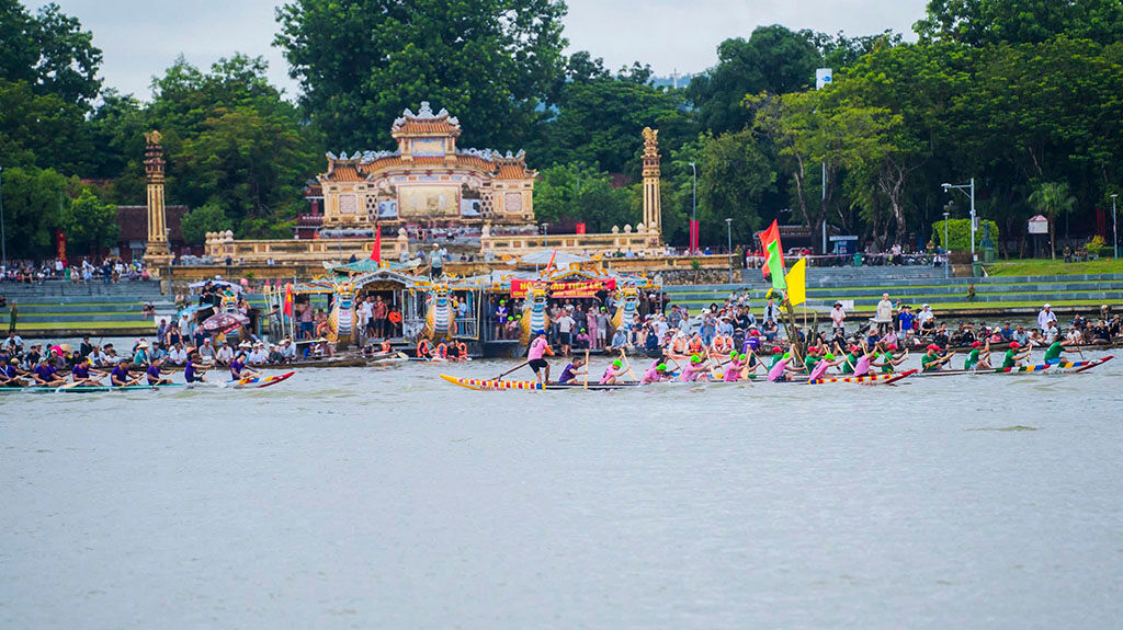 Photograph the festive spirit of Vietnam’s culture